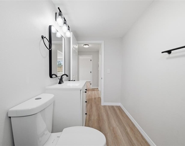 3923 W Flora Street - Photo Thumbnail 10