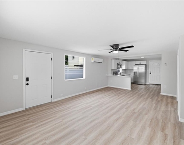 3923 W Flora Street - Photo Thumbnail 15