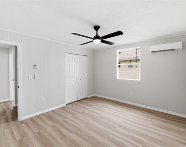 3923 W Flora Street - Photo Thumbnail 4