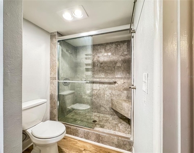 2115 W Ivy Street - Photo Thumbnail 14