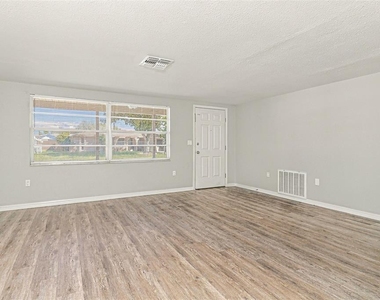 7832 Eugene Drive - Photo Thumbnail 7