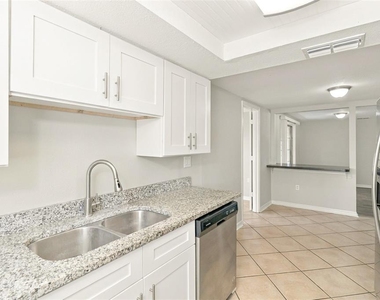 7832 Eugene Drive - Photo Thumbnail 5