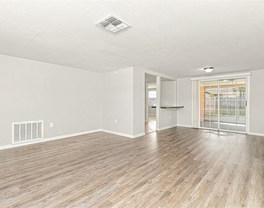 7832 Eugene Drive - Photo Thumbnail 4