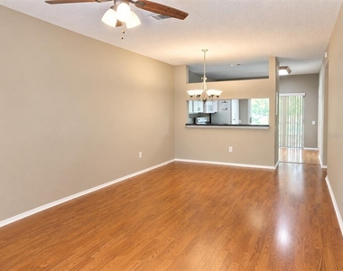 12314 Berkeley Square Drive - Photo Thumbnail 2