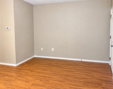 12314 Berkeley Square Drive - Photo Thumbnail 3