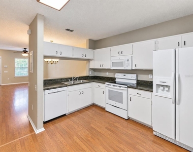 12314 Berkeley Square Drive - Photo Thumbnail 7