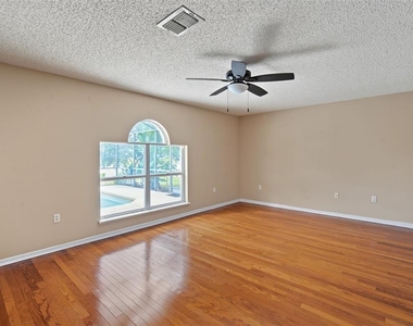 12927 Lake Vista Drive - Photo Thumbnail 12