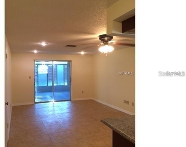 1132 Grantwood Avenue - Photo Thumbnail 3