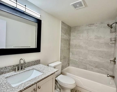 3460 32nd Avenue N - Photo Thumbnail 11