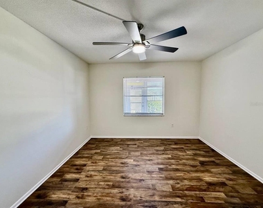 3460 32nd Avenue N - Photo Thumbnail 9