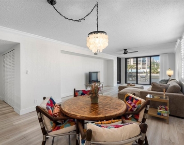 1400 Gulf Boulevard - Photo Thumbnail 9