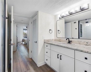 1400 Gulf Boulevard - Photo Thumbnail 34