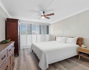 1400 Gulf Boulevard - Photo Thumbnail 30