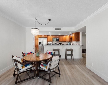 1400 Gulf Boulevard - Photo Thumbnail 19