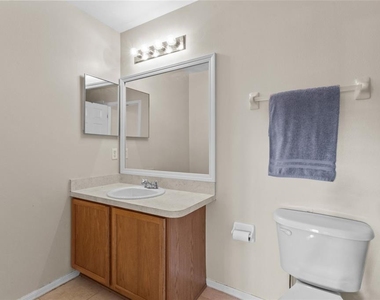 10730 Keys Gate Drive - Photo Thumbnail 13