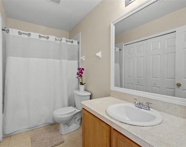 10730 Keys Gate Drive - Photo Thumbnail 16