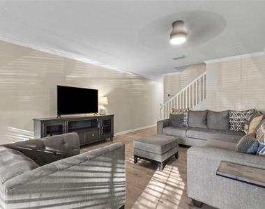 10730 Keys Gate Drive - Photo Thumbnail 3