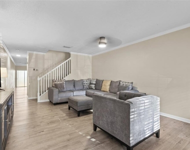 10730 Keys Gate Drive - Photo Thumbnail 2