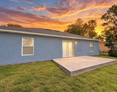 6077 Roble Avenue - Photo Thumbnail 20
