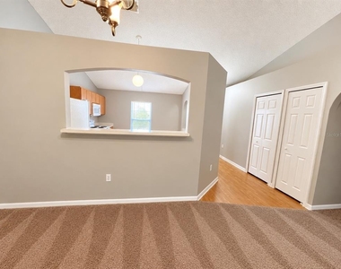 6077 Roble Avenue - Photo Thumbnail 7