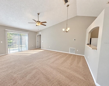 6077 Roble Avenue - Photo Thumbnail 8