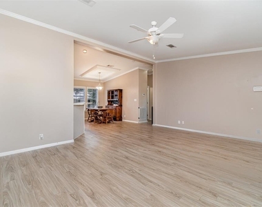 1805 4th Street Sw - Photo Thumbnail 2