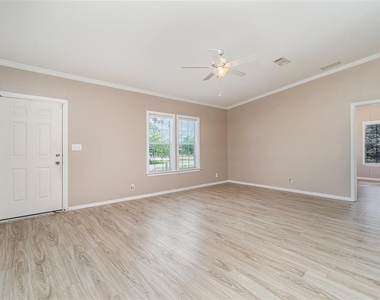 1805 4th Street Sw - Photo Thumbnail 1