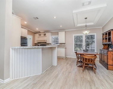 1805 4th Street Sw - Photo Thumbnail 3