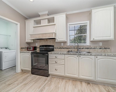 1805 4th Street Sw - Photo Thumbnail 6