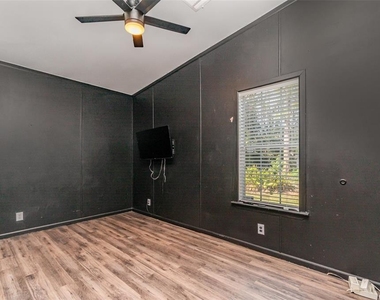 1805 4th Street Sw - Photo Thumbnail 9