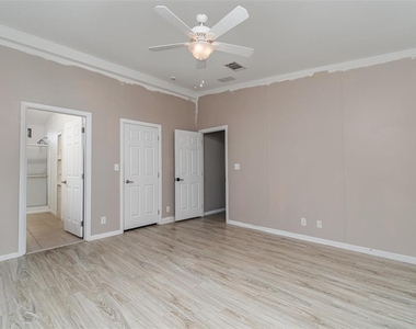 1805 4th Street Sw - Photo Thumbnail 14