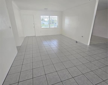 6017 23rd Avenue N - Photo Thumbnail 8
