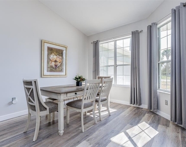 4740 N Crestline Drive - Photo Thumbnail 9