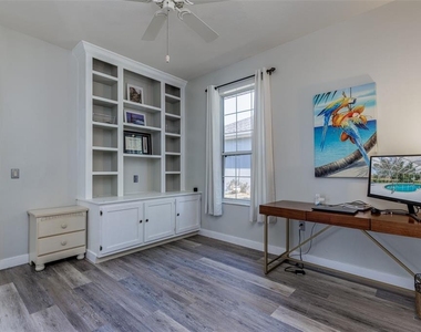 4740 N Crestline Drive - Photo Thumbnail 16