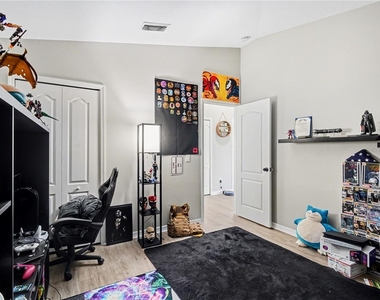 8430 Quarter Horse Drive - Photo Thumbnail 12