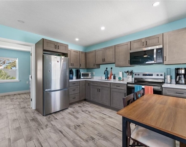 14067 Marguerite Drive - Photo Thumbnail 8