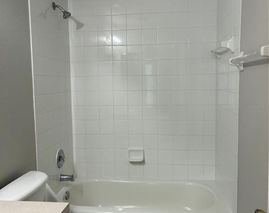 18143 Paradise Point Drive - Photo Thumbnail 34