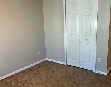 18143 Paradise Point Drive - Photo Thumbnail 22