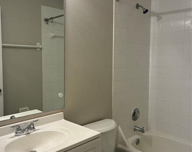 18143 Paradise Point Drive - Photo Thumbnail 24