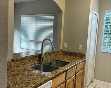 18143 Paradise Point Drive - Photo Thumbnail 11