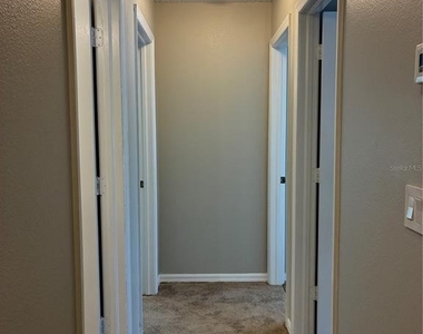 18143 Paradise Point Drive - Photo Thumbnail 19