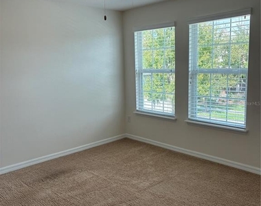 5401 Suncatcher Drive - Photo Thumbnail 25