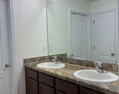 5401 Suncatcher Drive - Photo Thumbnail 22