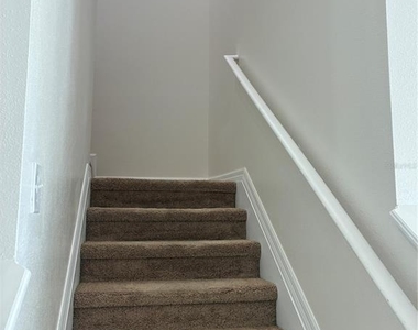 5401 Suncatcher Drive - Photo Thumbnail 17