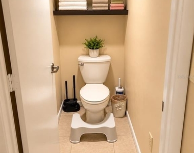 3062 Eastland Boulevard - Photo Thumbnail 10