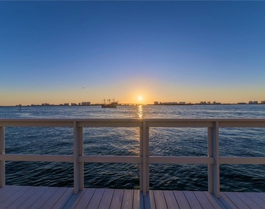 100 Pierce Street - Photo Thumbnail 28