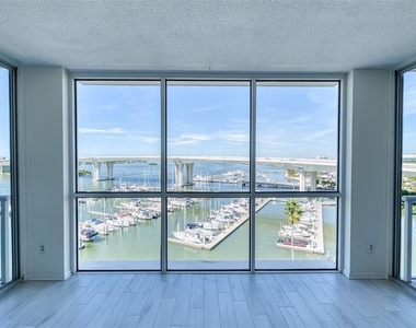 100 Pierce Street - Photo Thumbnail 2