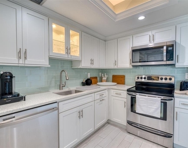 100 Pierce Street - Photo Thumbnail 6