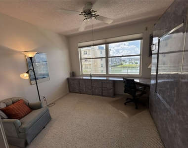 7922 Sailboat Key Boulevard S - Photo Thumbnail 6