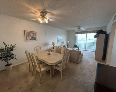 7922 Sailboat Key Boulevard S - Photo Thumbnail 12